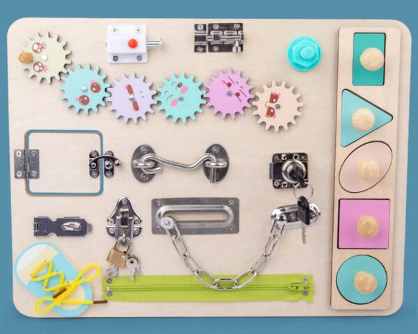 Wholesale Wooden Busy Board Montessori Penguin Daily Skill Cognition Learning Toy for Kids Sensory Training Dropshipping