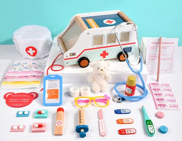 Wholesale Wooden Pretend Play Toys Doctor Set Role Play Ambulance Series Educational Medical Toy for Kids Dentist Gift Fun
