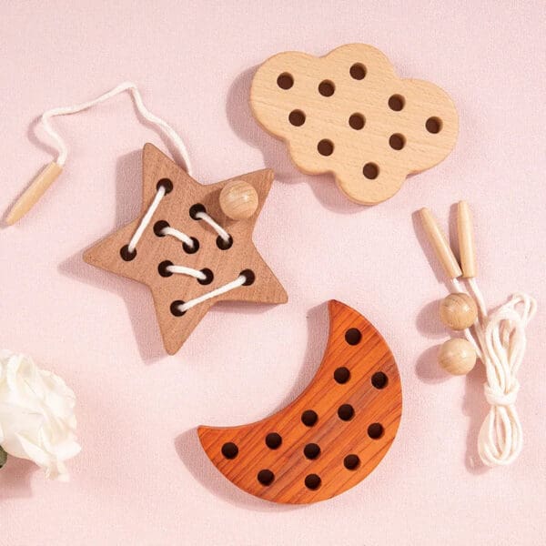 Wholesale Wooden Threading String Board Educational Lacing Toy for Kids Montessori Activity Dropshipping