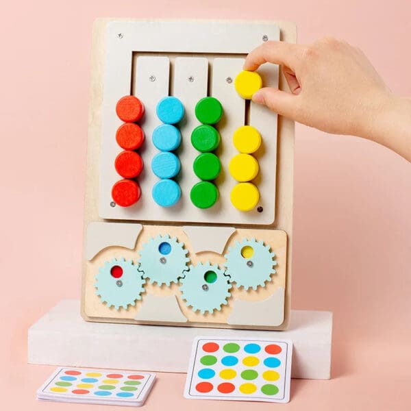 Manufacture Color Matching Game Wooden Puzzle for Kids, Montessori Rotating Four-Color Gear Maze for Shape and Color Recognition